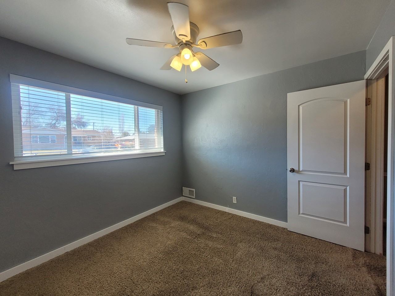 9 E 1800 S - Photo 7 of 16