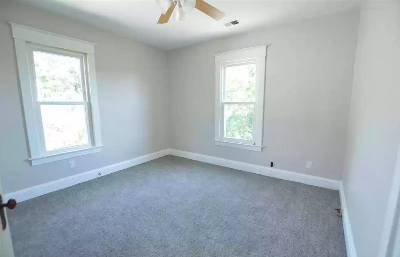 1004 Willey St #1 - Photo 5 of 20