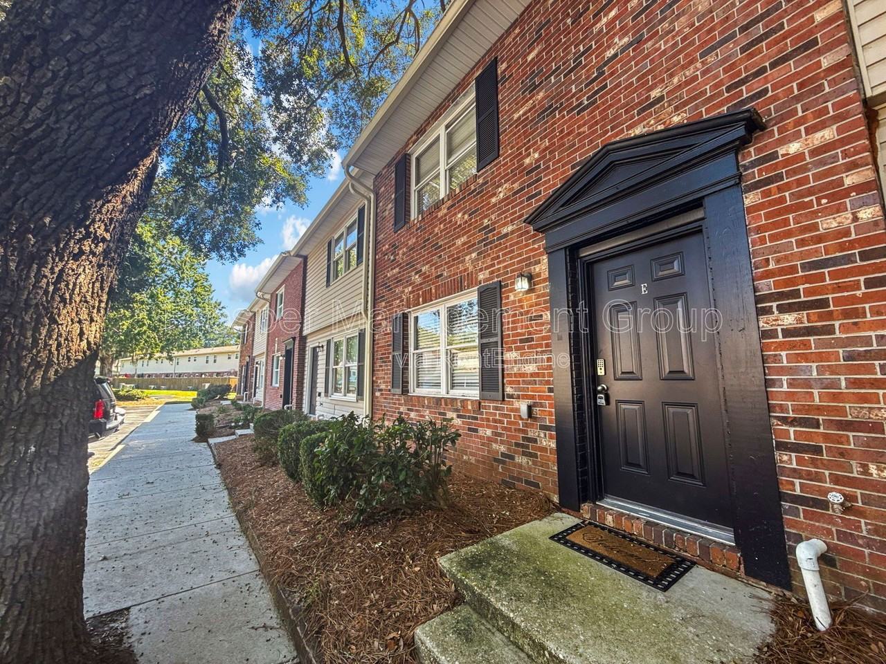 415 Parkdale Drive #12E