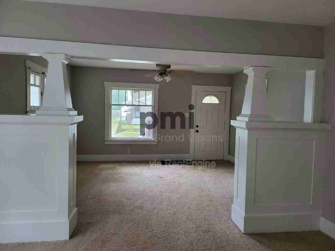 750 West Cushing Street - Photo 2 of 8