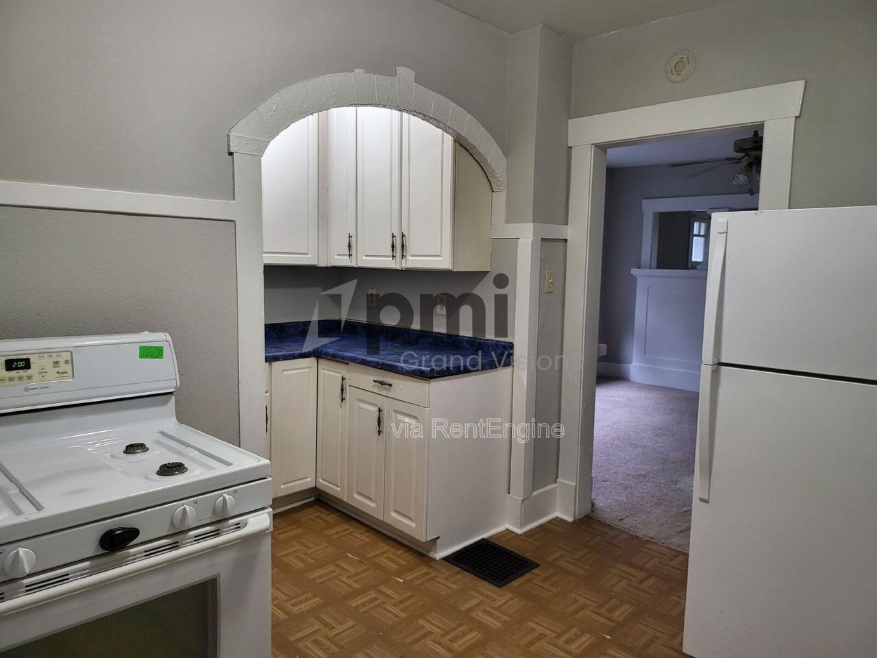 750 West Cushing Street - Photo 7 of 8