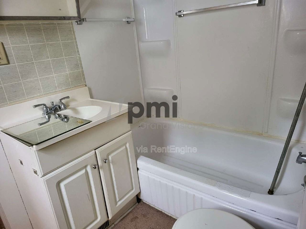 1553 N Walnut Grove Ave - Photo 6 of 8