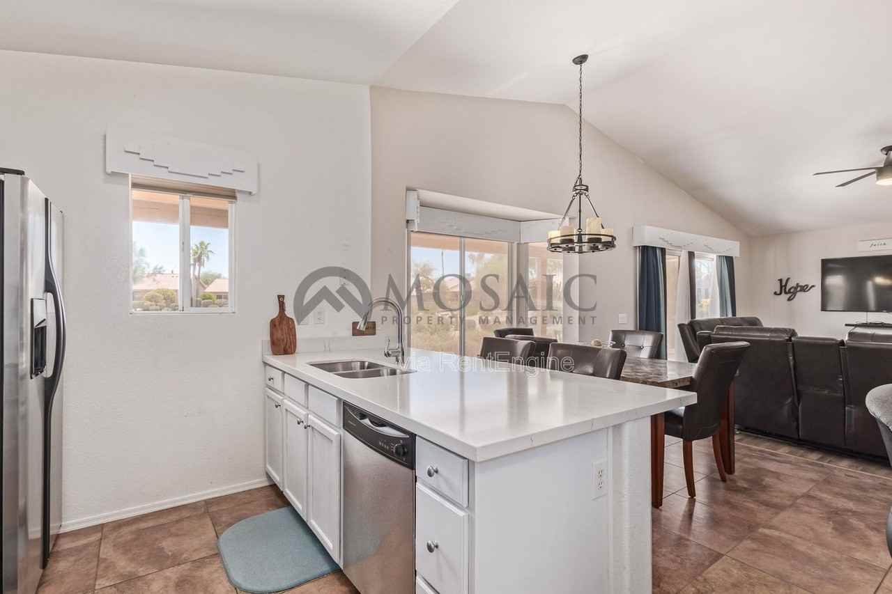 1797 E Lindrick Dr - Photo 6 of 23