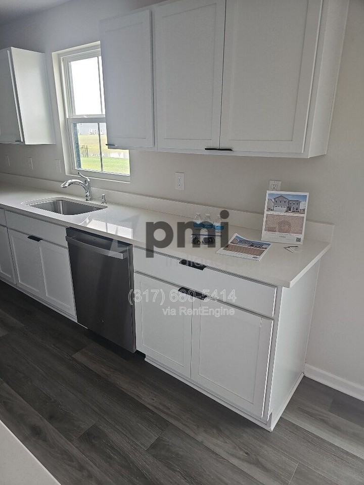 1854 Cascades Dr - Photo 6 of 50