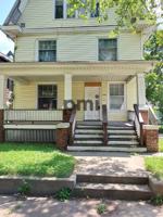 featured image of 250 N College St #1