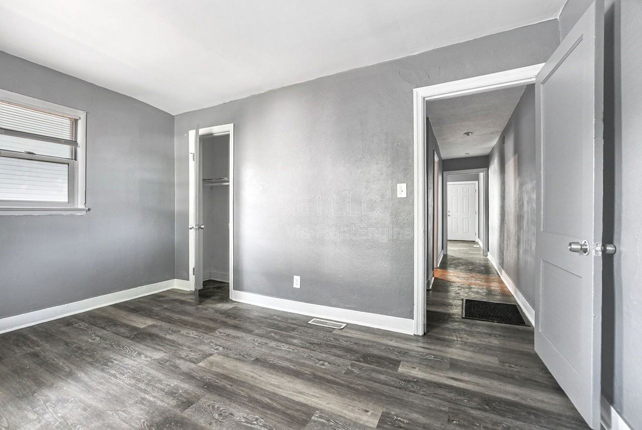 3127 Southern Ave - Photo 5 of 8