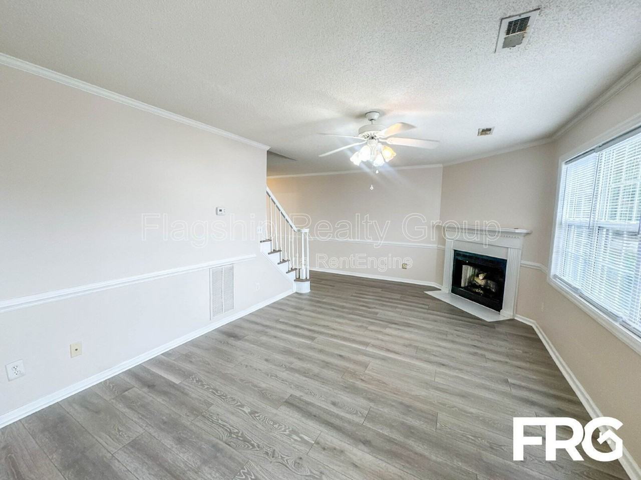 3908 Sterling Pointe Dr #8 - Photo 2 of 31