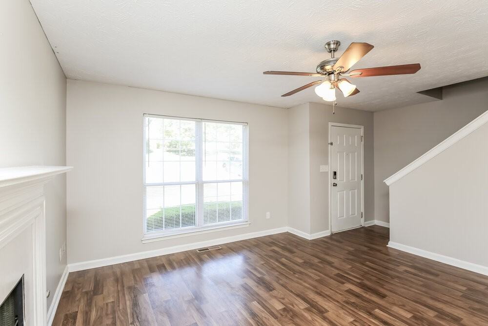 2395 Hamilton Parc Ln - Photo 7 of 18