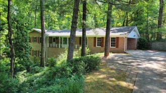 6525 Williamson Dr - Photo 1 of 1