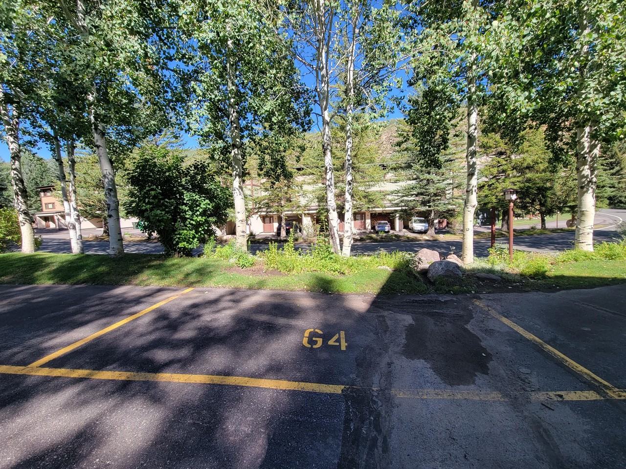 2540 Kinnikinnick Rd #G4 - Photo 3 of 20
