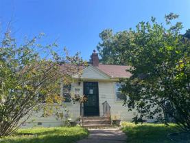 709 Como Ave - Photo 1 of 1