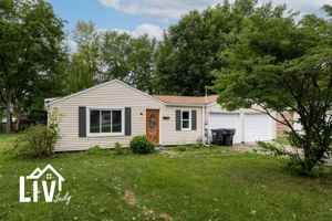 featured image of 1050 Janet Dr