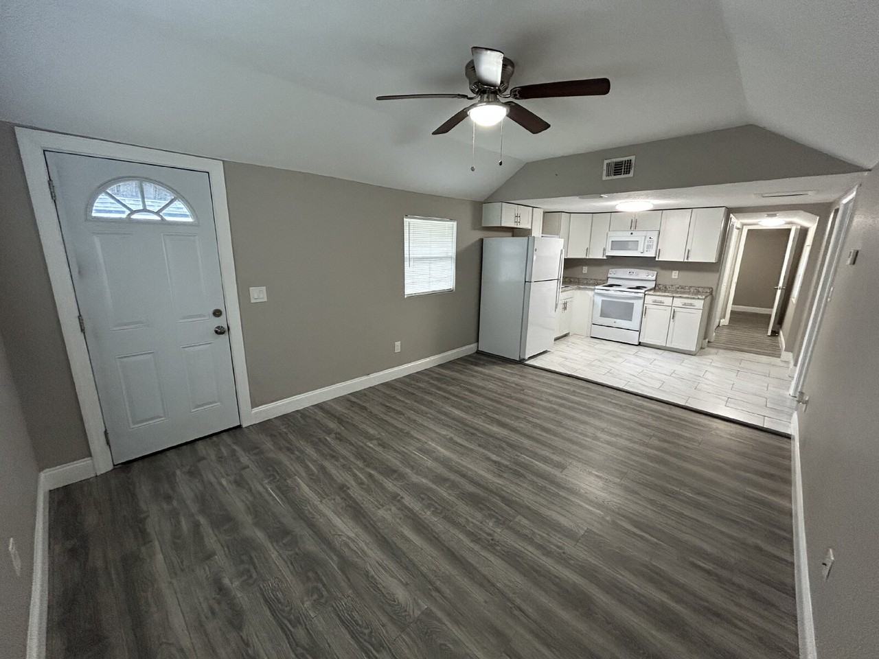 1830 48th St S #2 - Photo 3 of 19