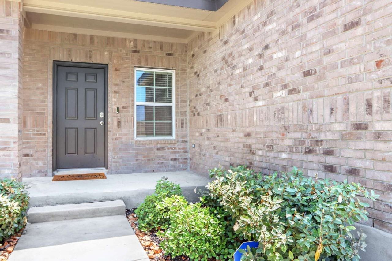 4932 Taconite Pass - Photo 3 of 20