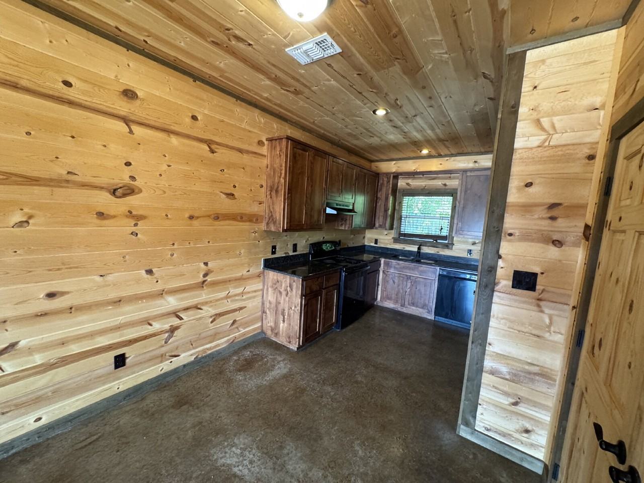 305 Rocking M Road - Photo 2 of 12