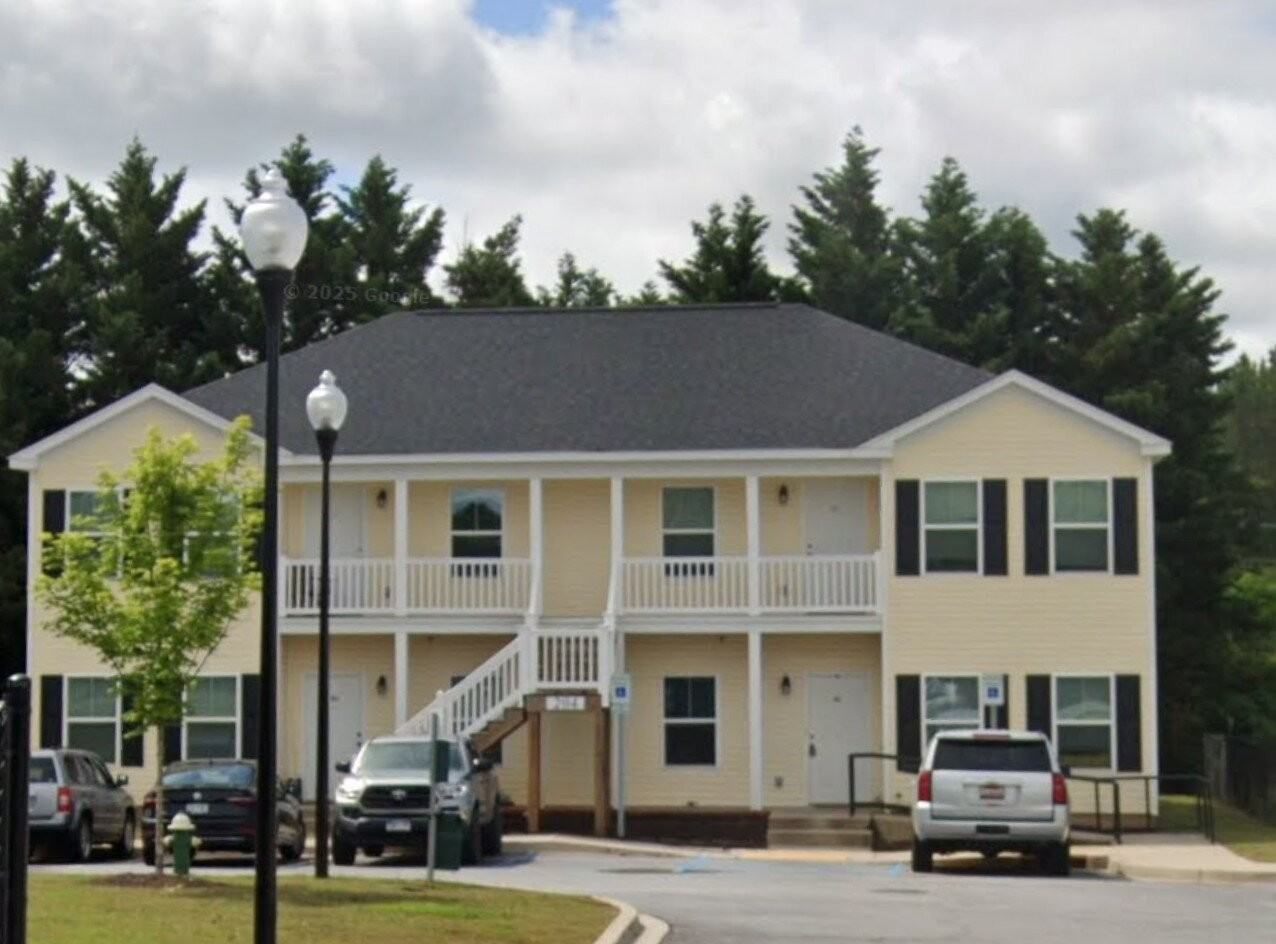 200 Walnut Hill Dr Apt A - Photo 3 of 30