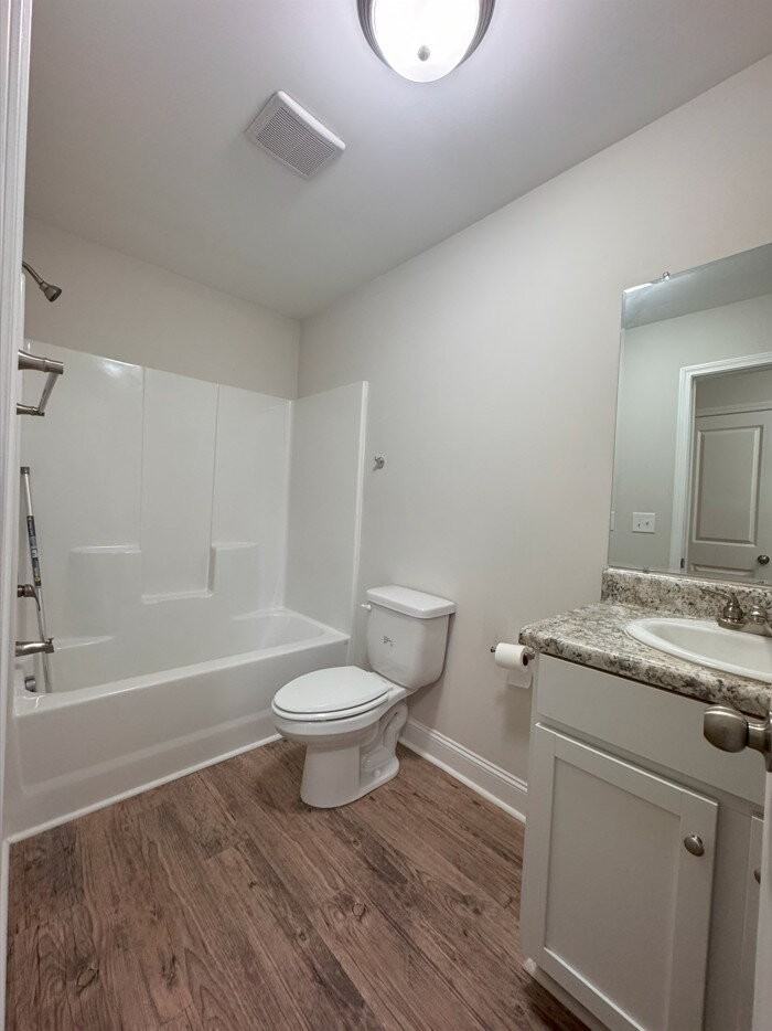 204 Walnut Hill Dr Apt B - Photo 5 of 9