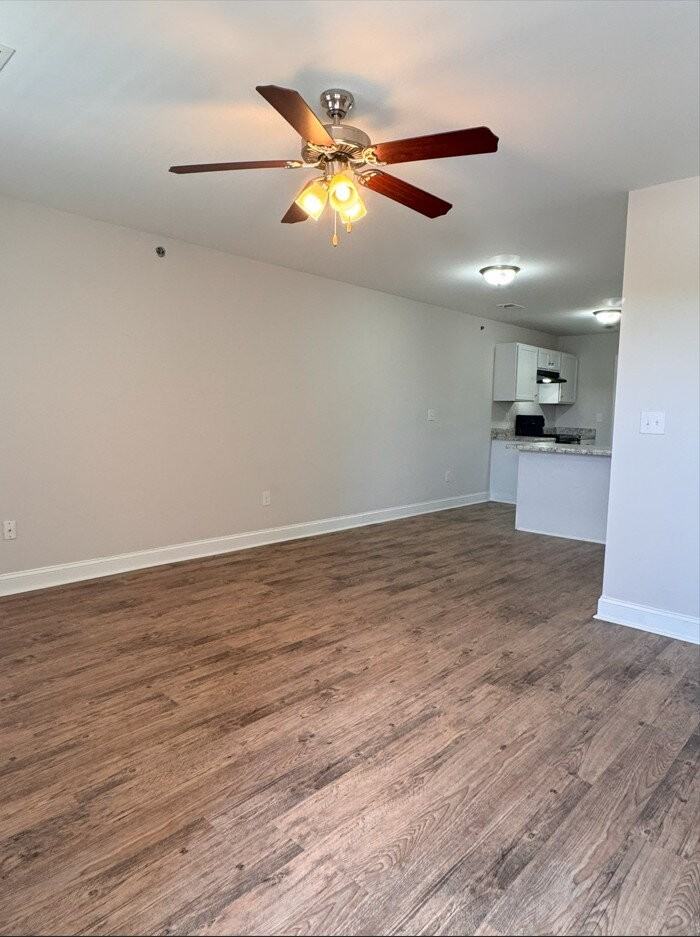 204 Walnut Hill Dr Apt B - Photo 2 of 9