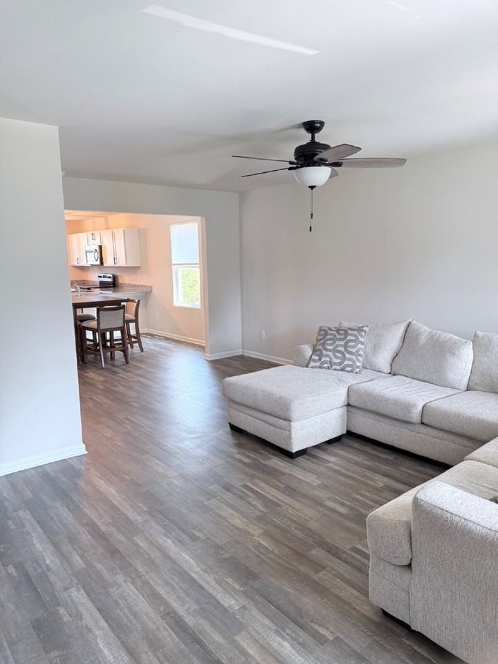 16 Island Breeze Lane - Photo 2 of 7