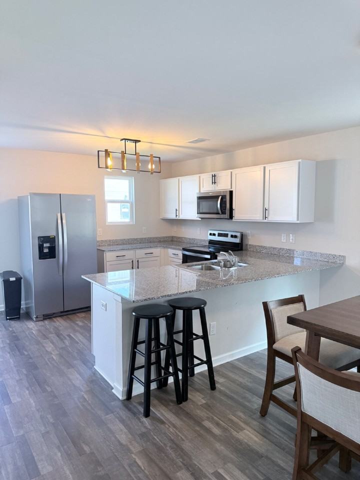 16 Island Breeze Lane - Photo 3 of 7