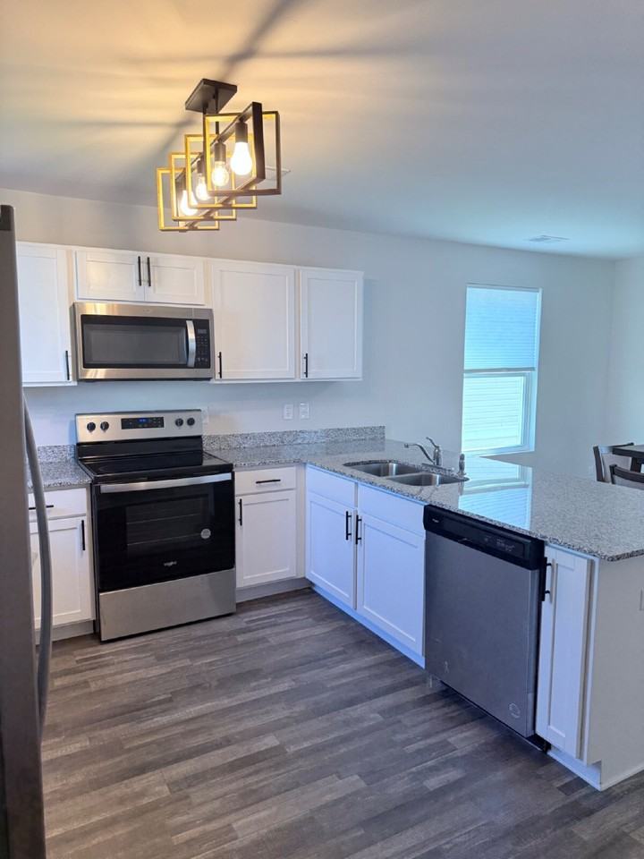 16 Island Breeze Lane - Photo 4 of 7