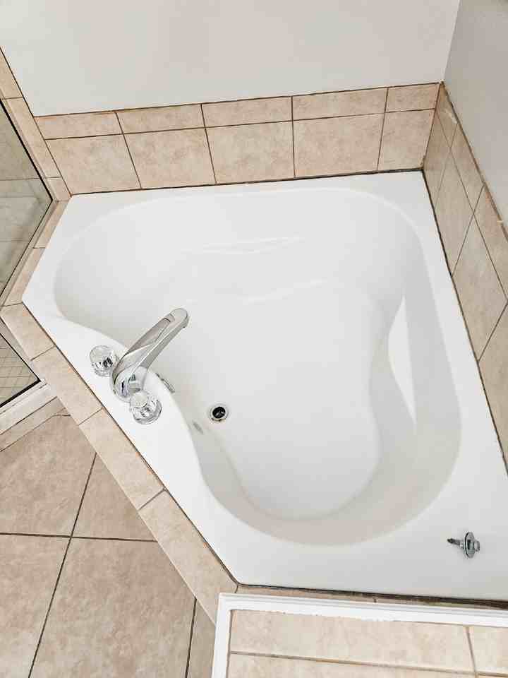 183 183 Mc Donnell Avenue #304 - Photo 3 of 33