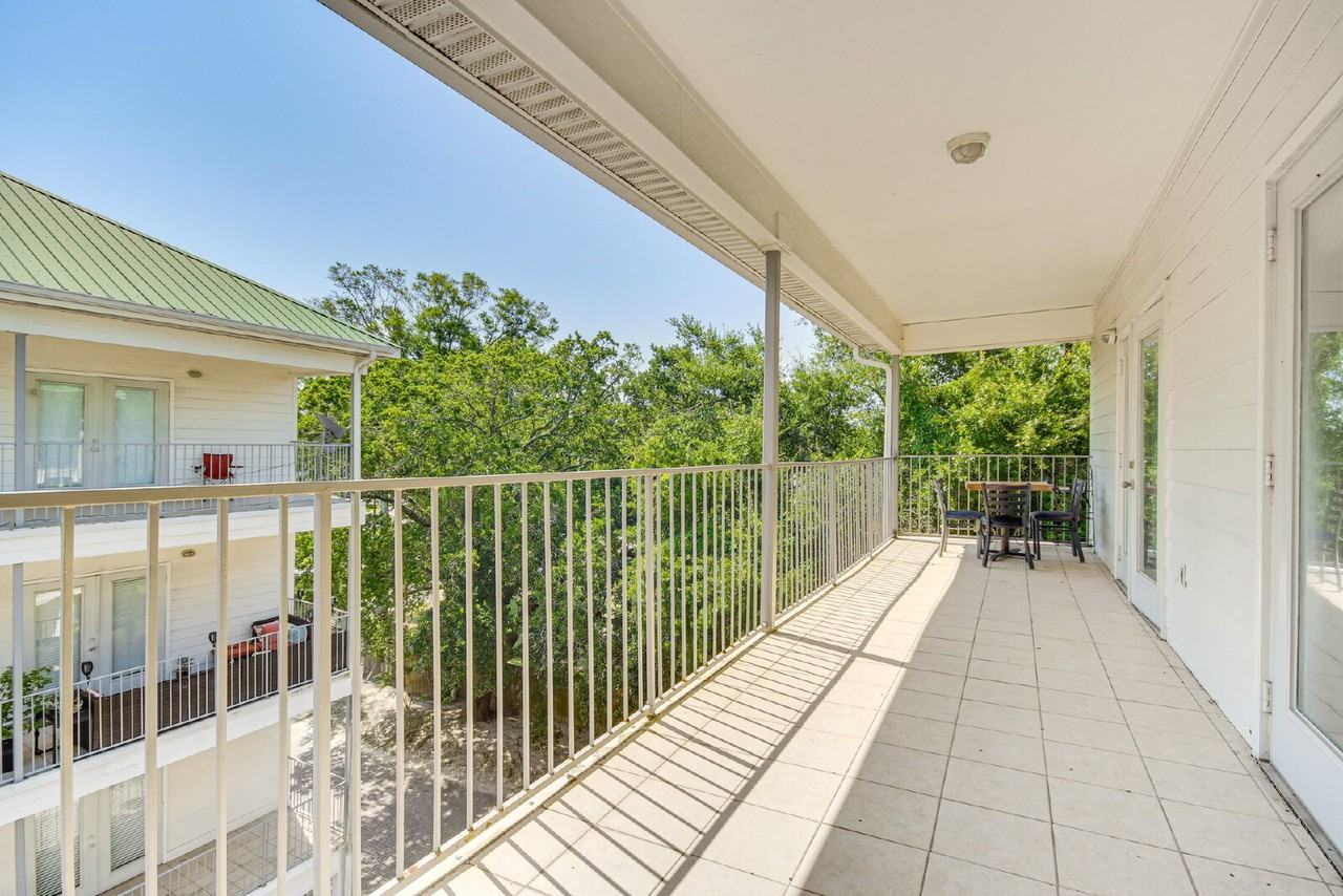 183 183 Mc Donnell Avenue #304 - Photo 4 of 33