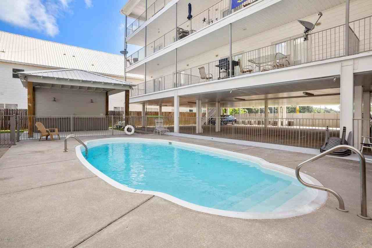 183 183 Mc Donnell Avenue #304 - Photo 6 of 33