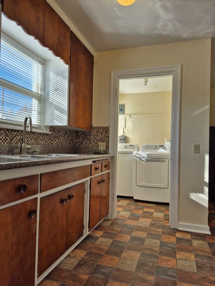 810 High Ave - Photo 7 of 26