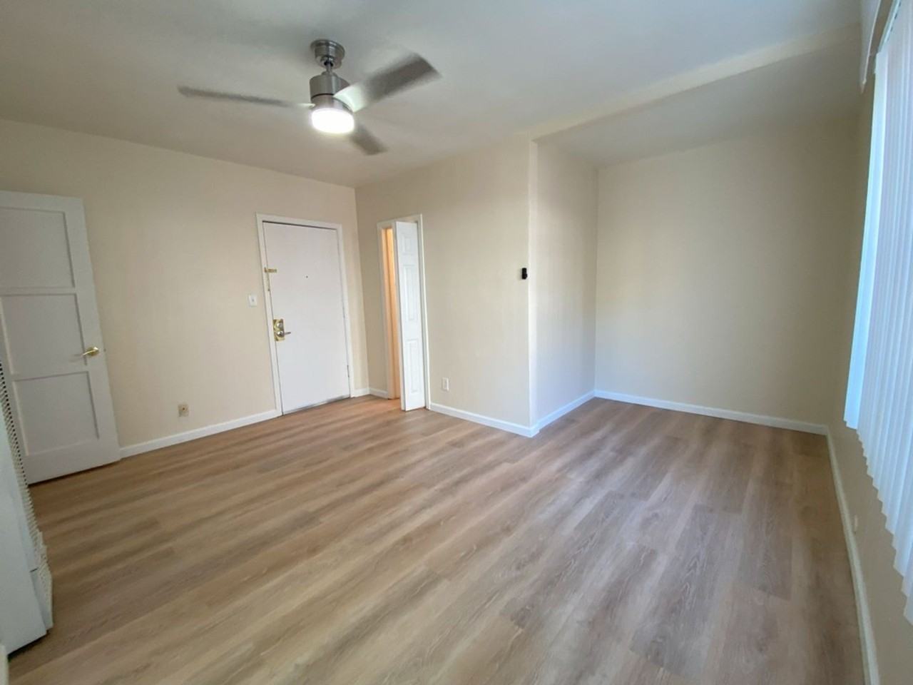 1709 Capitol Ave #9 - Photo 3 of 8