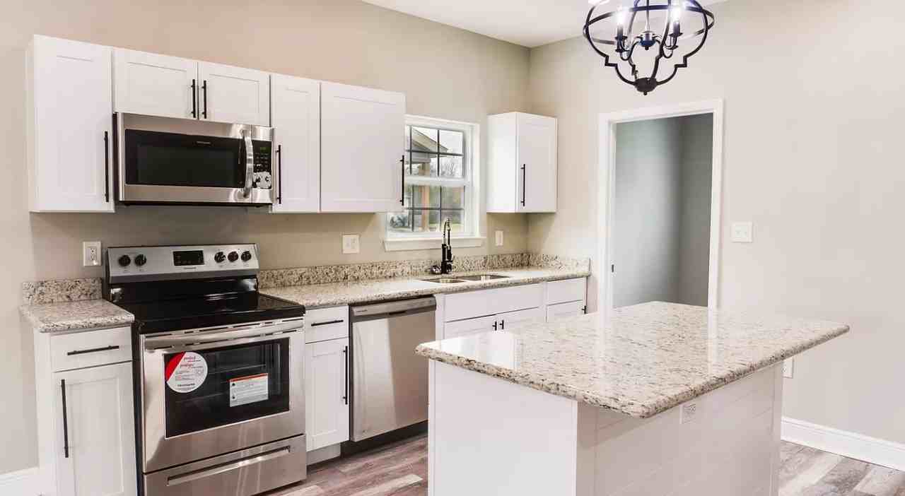 3808 Dominique Dr - Photo 3 of 10