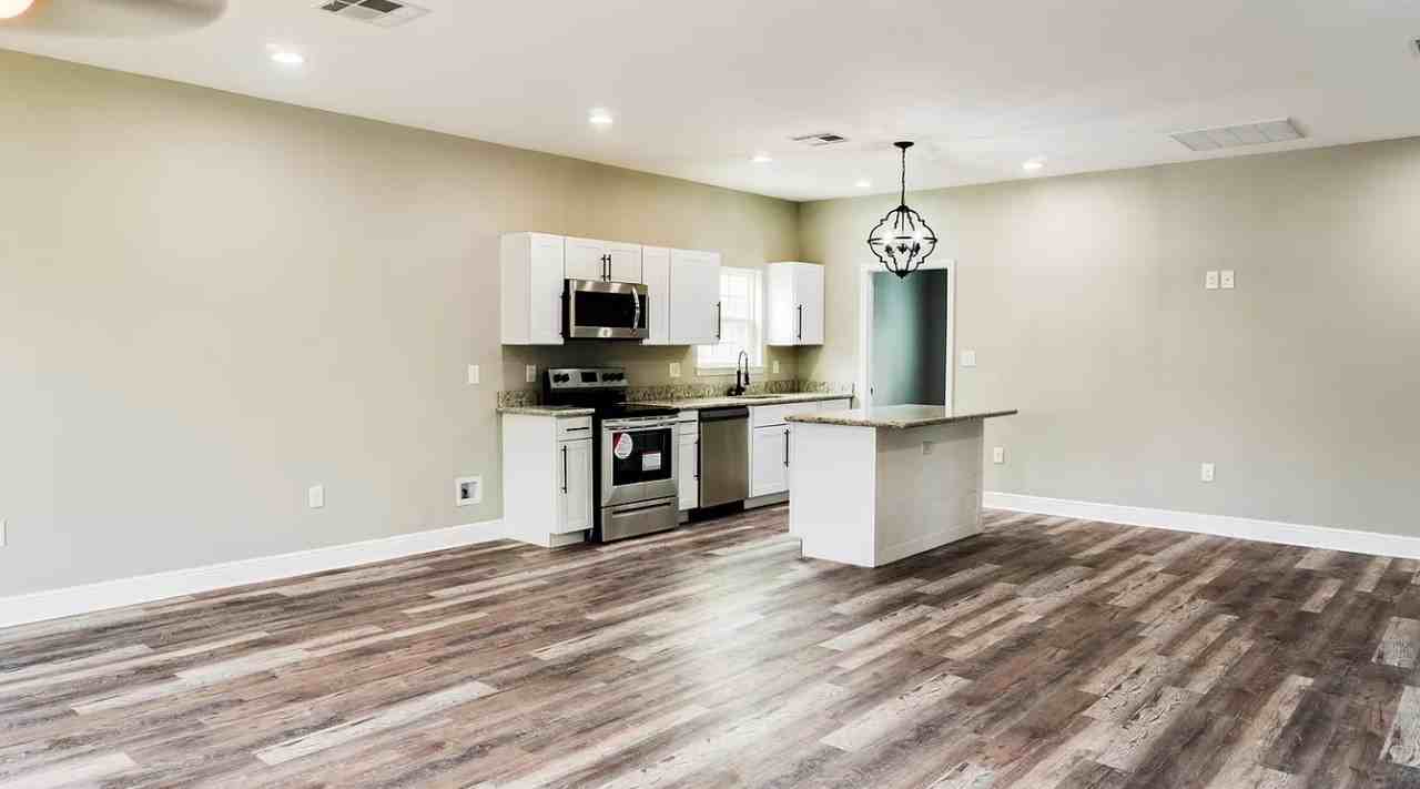 3808 Dominique Dr - Photo 5 of 10