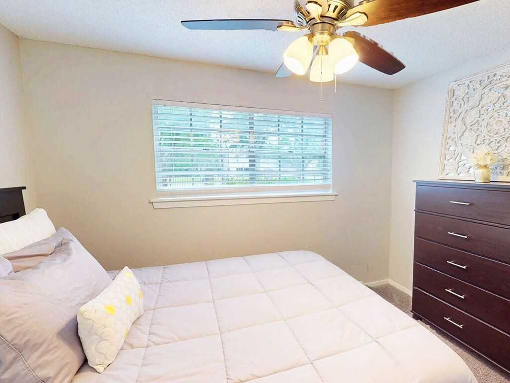 21 South Parkview - Photo 5 of 34