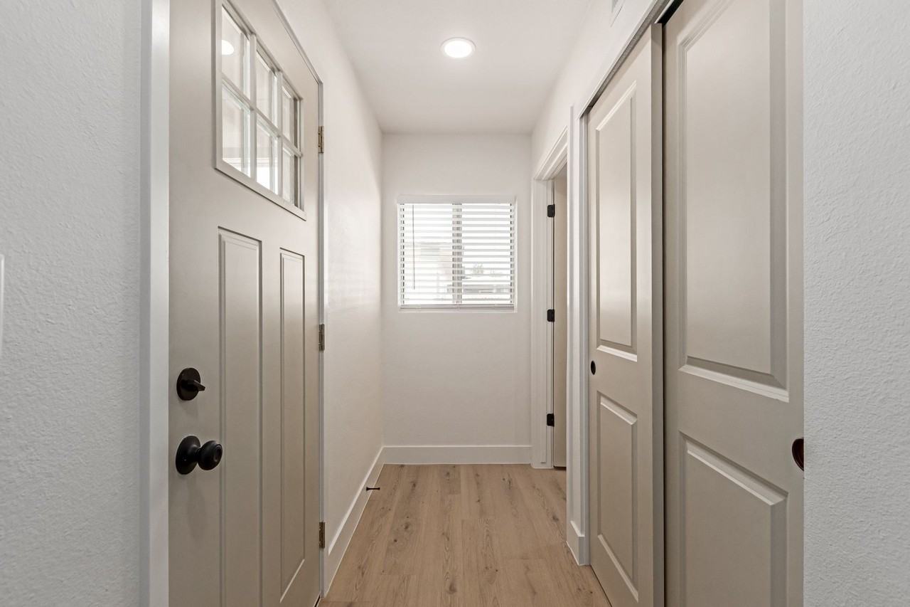 The Everly - Photo 2 of 50