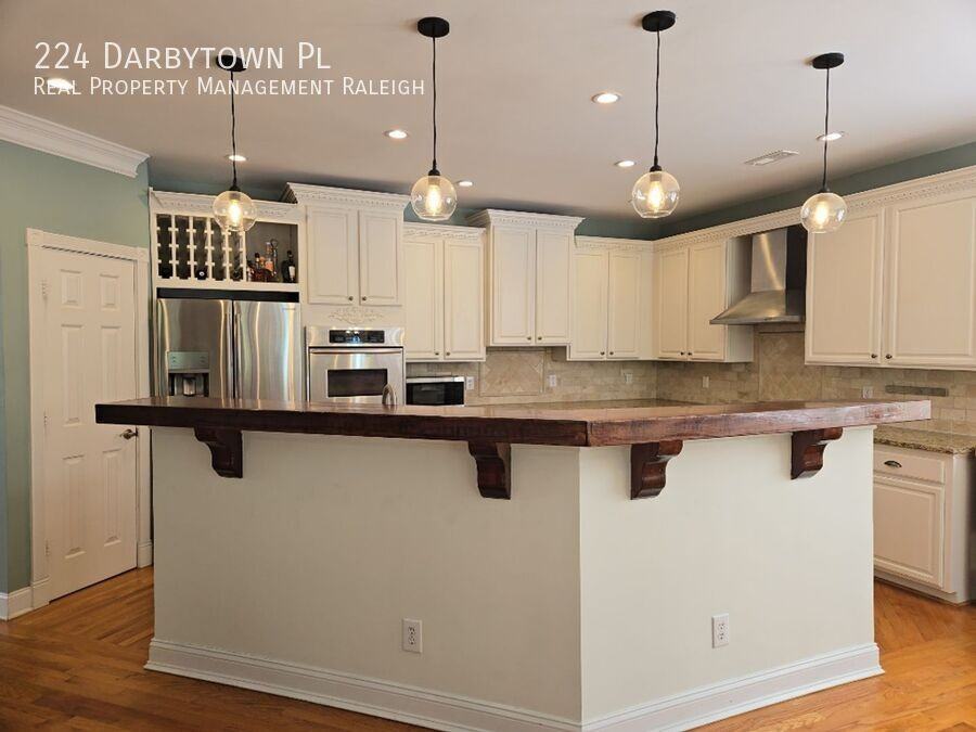 224 Darbytown Pl - Photo 5 of 26