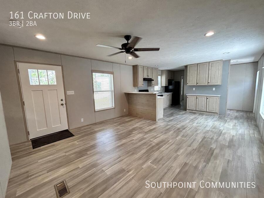 161 Crafton Dr - Photo 3 of 10