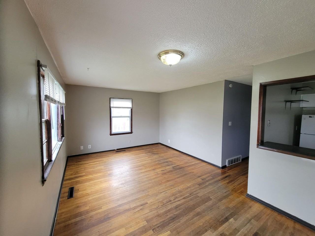 3537 3rd Ave - Photo 3 of 13