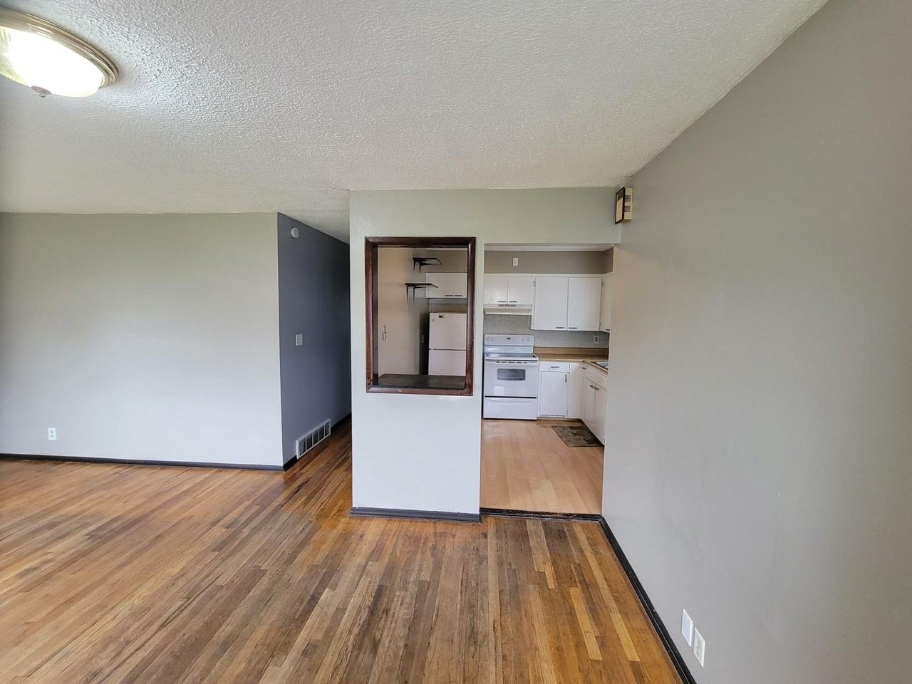 3537 3rd Ave - Photo 5 of 13