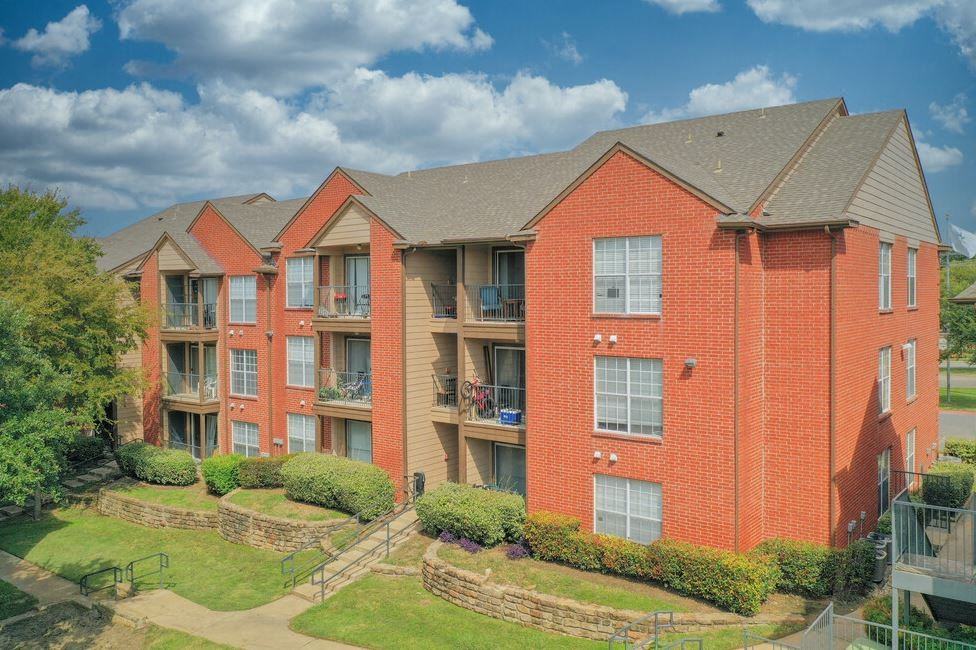 Fountains of Rosemeade - Photo 6 of 14