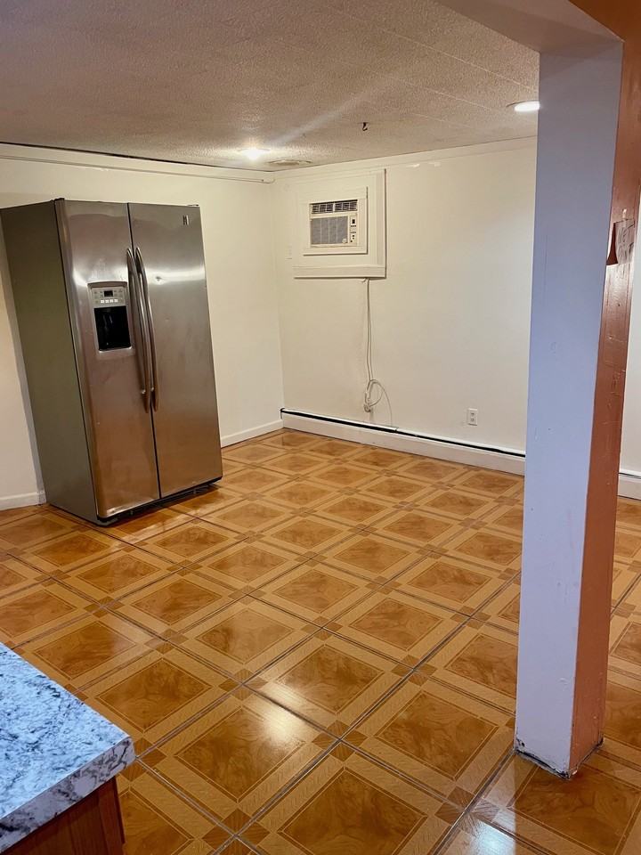 1077 Martinstein Ave #NA - Photo 5 of 14