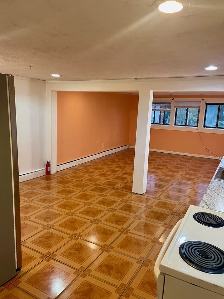 1077 Martinstein Ave #NA - Photo 6 of 14