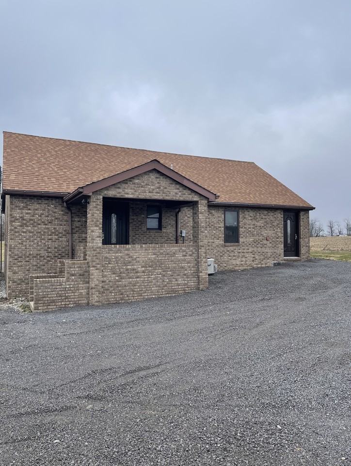 4690 W Lincolnway #NA - Photo 2 of 20