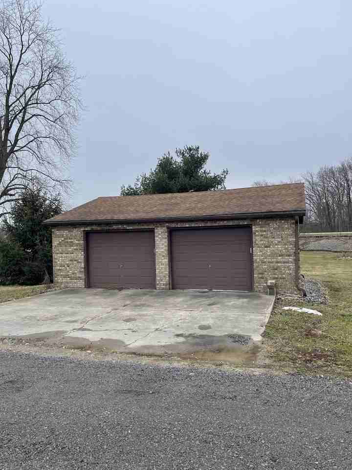 4690 W Lincolnway #NA - Photo 3 of 20