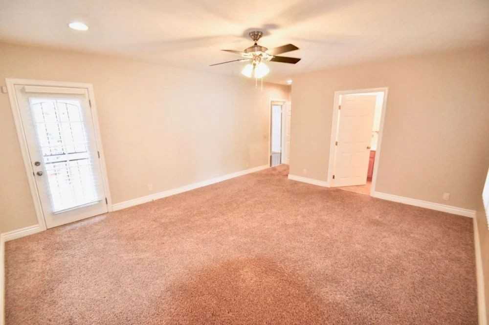 265 E Plenty St #NA - Photo 2 of 7