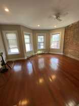 250 Newbury St #3R - Photo 1 of 1