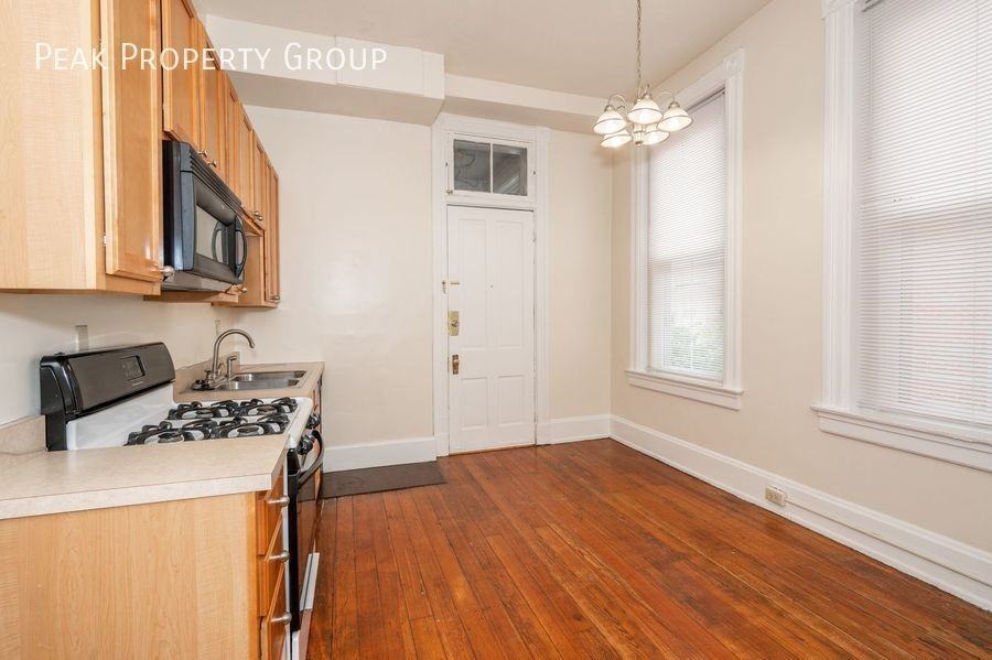 213 E University Ave Apt 1b - Photo 3 of 8