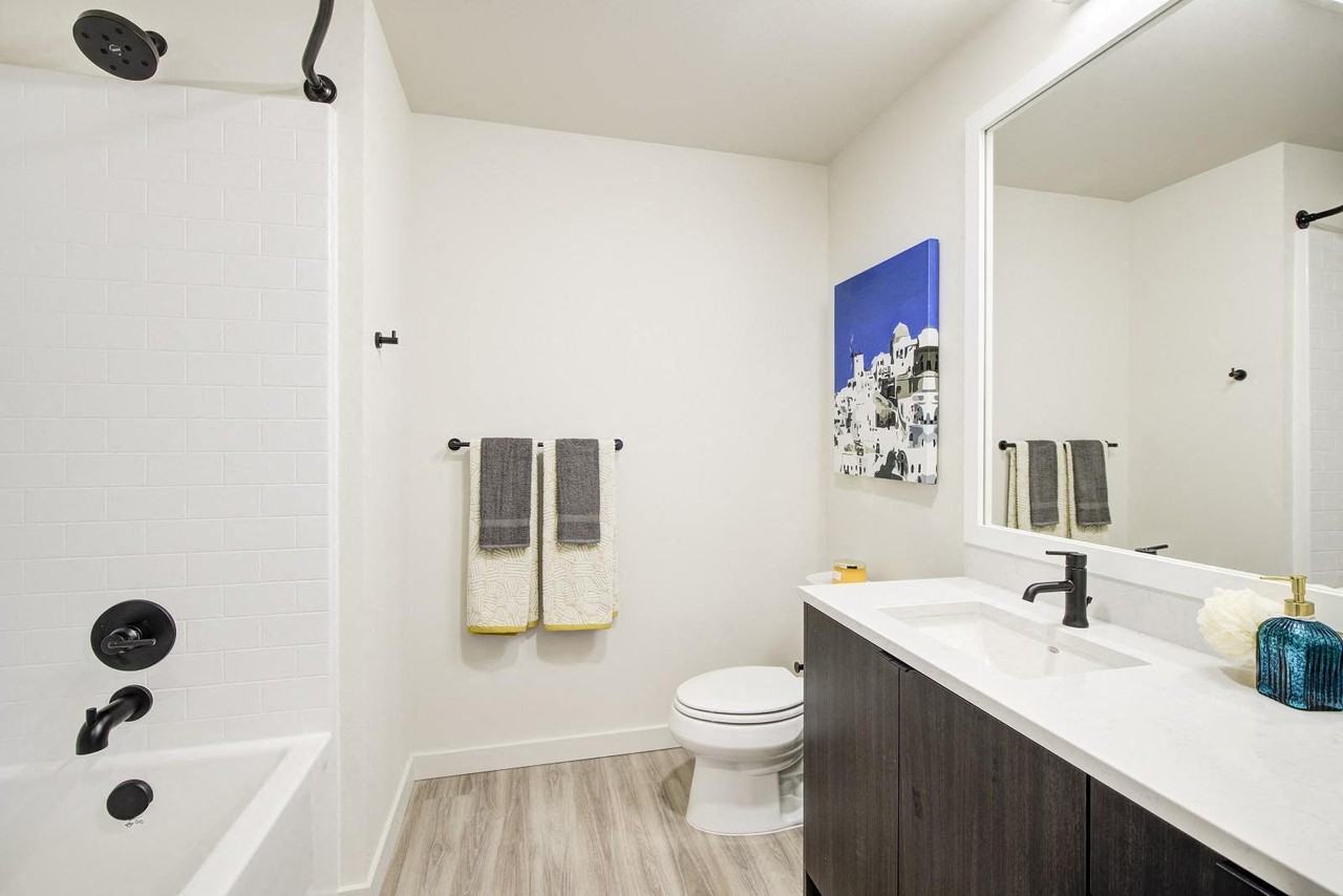 Maris - Photo 6 of 44