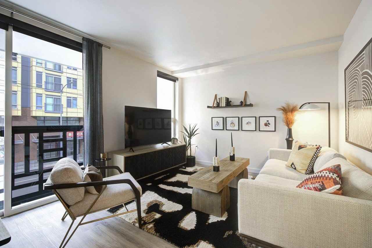 Maris - Photo 7 of 44