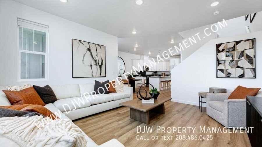 4162 W Perspective St - Photo 2 of 19