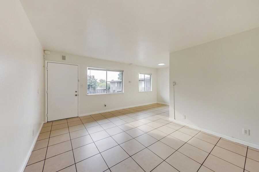 2166 E 27th St #12 - Photo 2 of 24